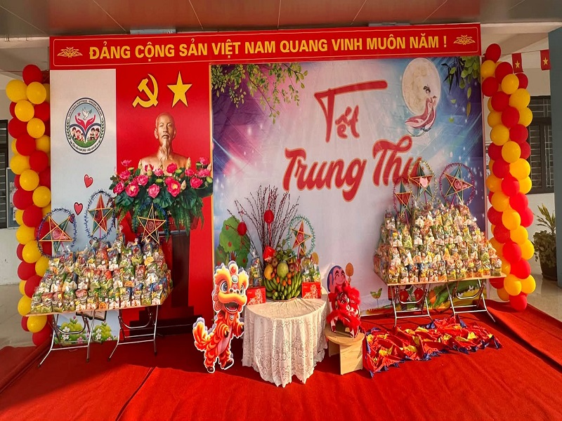 Công tác chuẩn bị cho một mùa Trung thu đầy ý nghĩa và ấm áp tại Trường Mầm non Tân Ước