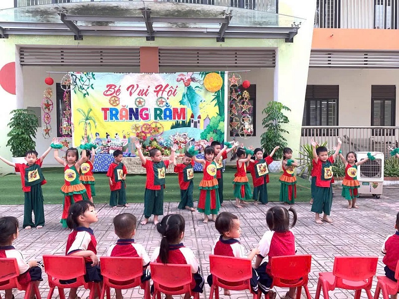 Vui Tết Trung thu tại Phân hiệu Liên Châu-Trường Mầm non Tân Ước