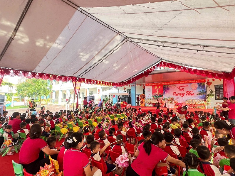Vui Tết Trung thu tại Trụ sở Trường Mầm non Tân Ước