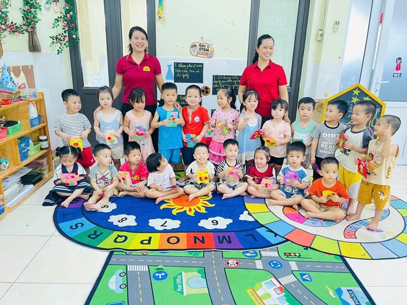 Hoạt động tạo hình 20/10 của các Bé lớp C10