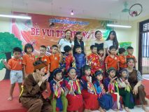 Hình ảnh tổ chức Tết trung thu vui vẻ ý nghĩa của các bé