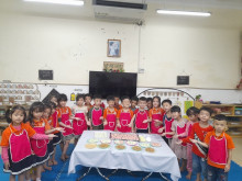 Tết Hàn thực của các bé trường MN Tân Ước