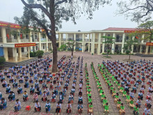 Chuyến tham quan trường Tiểu học của các bé 5 tuổi
