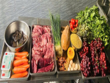 Thực đơn hôm nay của các con