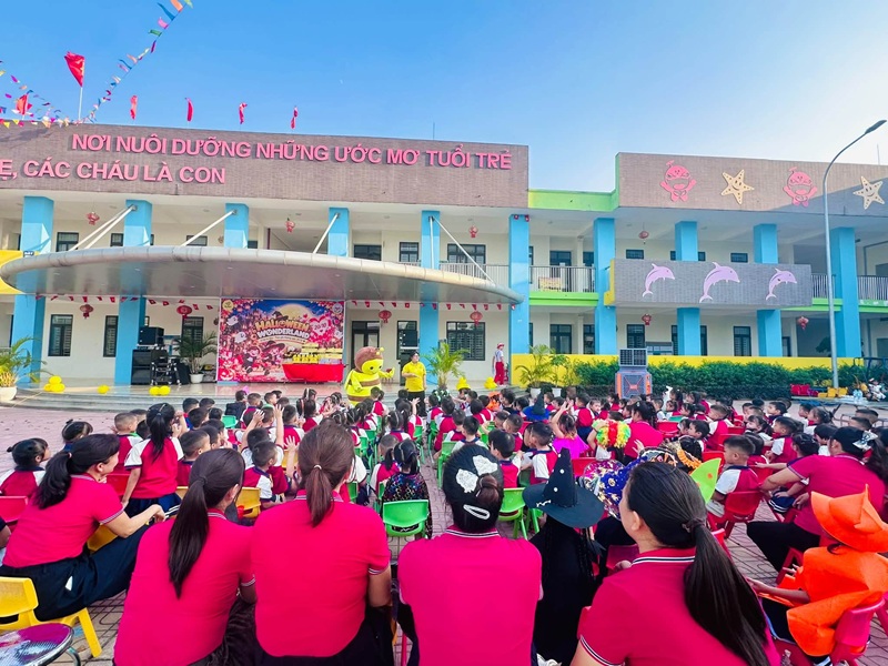 🎃 RỰC RỠ KHÔNG KHÍ LỄ HỘI HALLOWEEN TẠI TRƯỜNG MẦM NON TÂN ƯỚC! 👻✨
